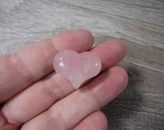 Rose Quartz Puffy Shaped 25 mm Heart K100