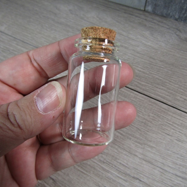 Glass Stash Bottle with Cork Lid Q31
