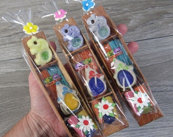 Incense Kit with Orchid and Lily Sticks X8