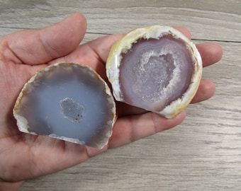 Druzy Agate Front Polished Standing Geode 2 inch + Fig515
