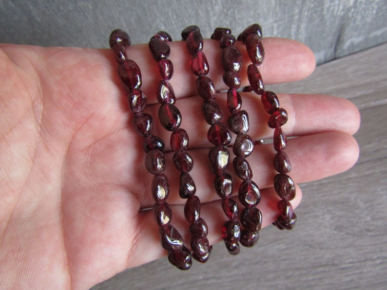 Garnet Stretchy String Oval Bracelet G48 image 5