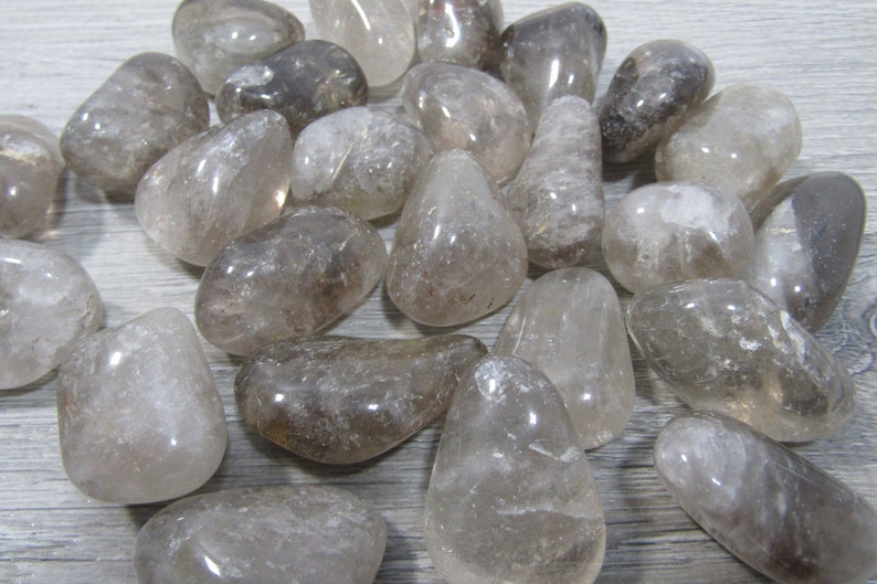 Smoky Quartz 3/4 inch Tumbled Stone T149 image 5