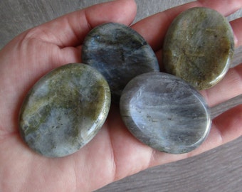 Labradorite Worry Stone E4