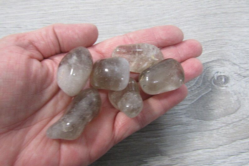 Smoky Quartz 3/4 inch Tumbled Stone T149 image 2