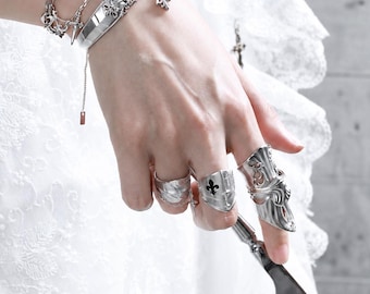 Baroque Knight Armor Ring Set, Medieval Movable Joint Ring, Gothic Dagger Chain Ring, Antique Silver Platinum Plated Punk Jewelry