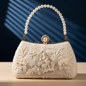 White Floral Beaded Bag - Etsy display picture 1