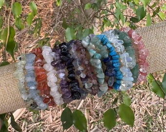 Handgjort armband med naturliga kristaller för positiv energi, healing, mindfulness, yoga, meditation, present till henne eller honom