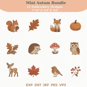 Może przedstawiać: Cyfrowa kolekcja zatytułowana Mini Autum Bundle 12 Embroidery Designs 1" 1.5" 2" 2.5" 3" 3.5" zawierająca dwanaście haftowanych motywów, w tym wiewiórkę, liść dębu, lisa, dynię, żołędzie, jeża, grzyba, sowę, jelenia, liść klonu, ptaka i jagody.