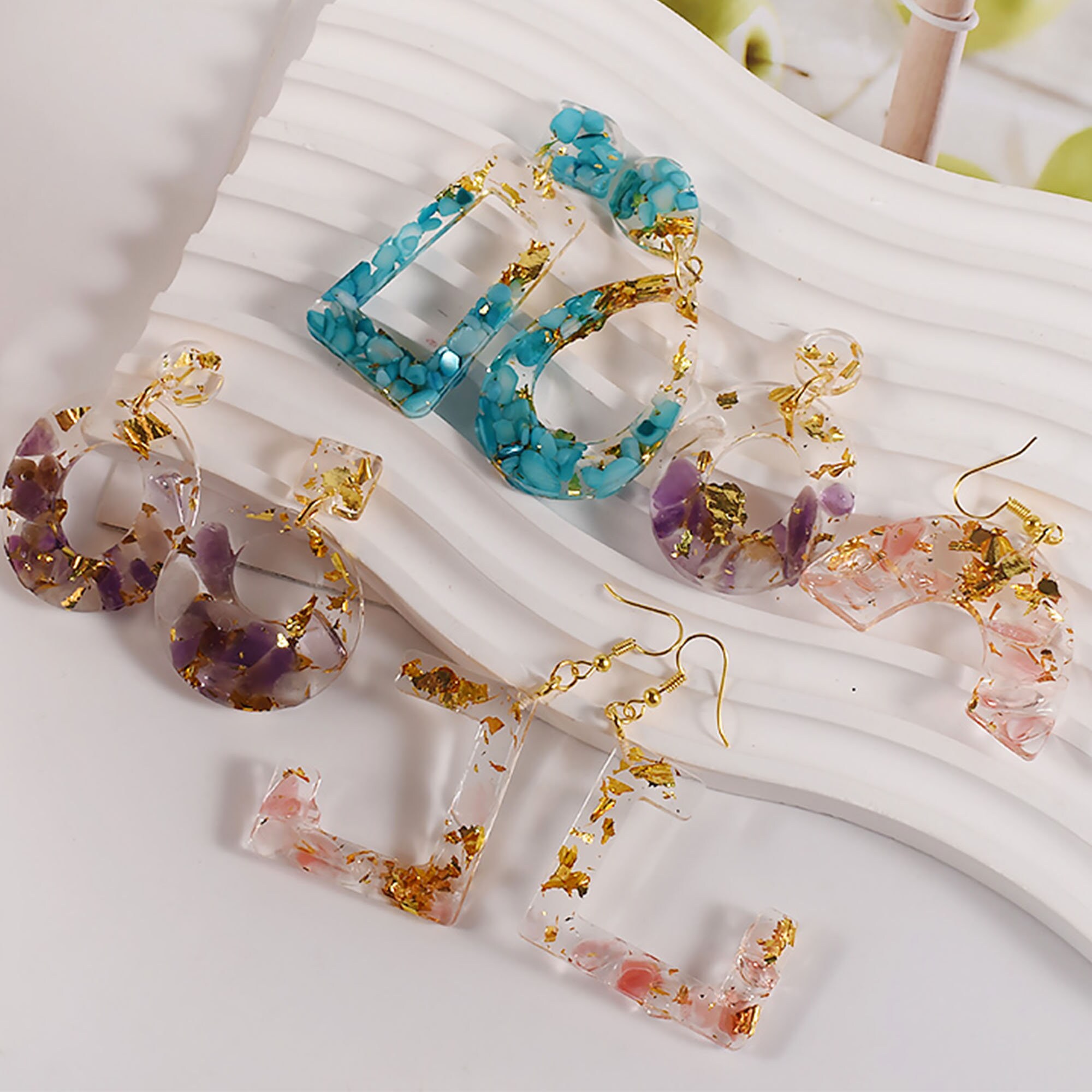 105-Piece Resin Molds Silicone Kit - 5 Earring Molds With Hooks For DIY Jewelry Making