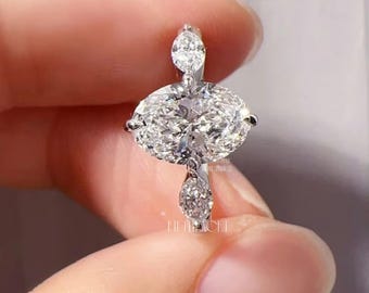 Anillo de compromiso con diamante cultivado en laboratorio de talla ovalada / Anillo con acento de marquesa en oro blanco / Anillo de propuesta de tres piedras / Regalo de aniversario para ella / Regalo para mujer
