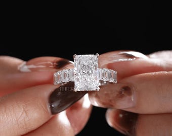 Bague de fiançailles diamant taille laboratoire Radiant Cut pour elle | Bague en or blanc avec diamants baguette | Bague proposition diamant unique, FifthFacet