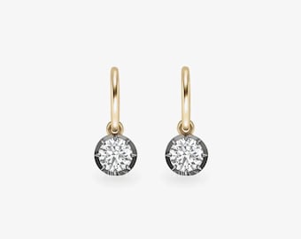 Rond geslepen diamanten laboratoriumoorbellen Cadeau voor haar | Massief gouden Huggie-druppeloorbellen | Minimale diamanten hangoorbellen, FifthFacet