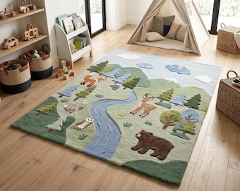 Handgetufteter Wollteppich fürs Kinderzimmer – Landschaftsmotiv mit Waldtieren (6×9)