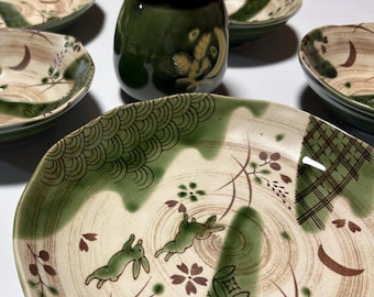 Wakōen Dinnerware Set: 2 Large Plates, 5 Small Plates & Sake Vessel