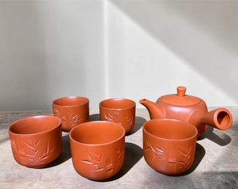 Juego de té japonés antiguo de laca roja