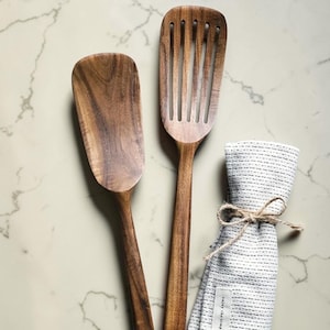 Set di spatole in legno di teak, paletta forata, utensili da cucina antiaderenti.