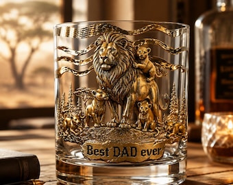 "Luxus-Whiskyglas mit 3D-Gold-Löwenfamilie, ""Best DAD Ever"" Gravur, Vatertagsgeschenk, einzigartige Herren-Barware, Premium-Glaswaren."