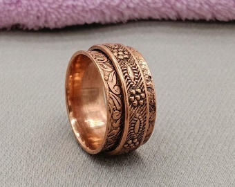 Handmade Copper Spinner Ring, Floral Engraved Meditation Band, Boho Fidget Ring, Rustic Copper Wedding Band, Artisan Rotating Ring