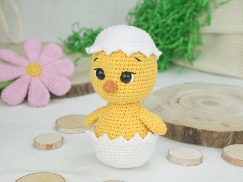 Merry Easter Chicks / Chickens Crochet Pattern / Amigurumi image 5