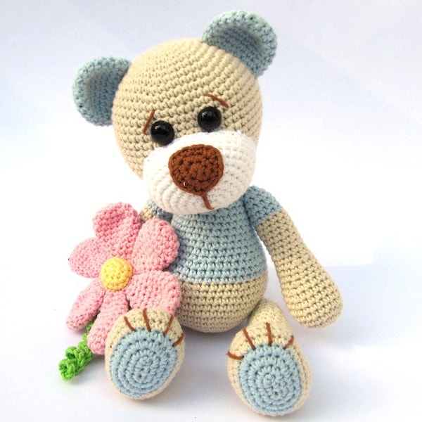 Teddy with Flower- Amigurumi Crochet Pattern / PDF e-Book / Stuffed Animal Tutorial