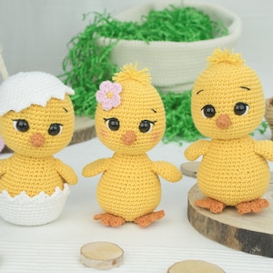 Merry Easter Chicks / Chickens Crochet Pattern / Amigurumi image 2