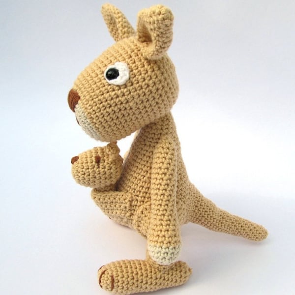Mama Kangaroo - Amigurumi Crochet Pattern / PDF e-Book / Stuffed Animal Tutorial