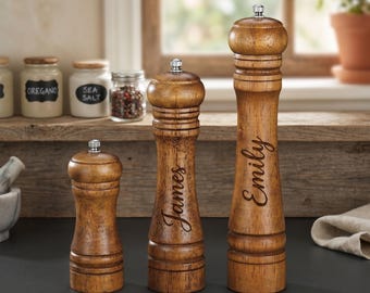 Personalisierte Holzsalz- und Pfeffermühlen - Gewürzmühle mit individueller Gravur