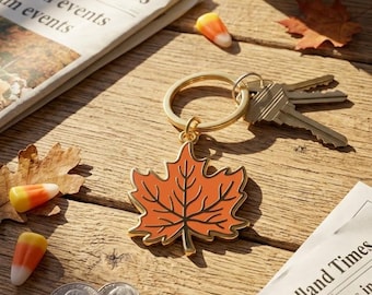 Rusty Autumn Leaf Keychain Cute Fall Nature Charm Kawaii Seasonal Keyring Cozy Gift Bag Accessory