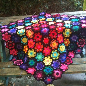 ¡Guau! Manta de flores: patrón para que puedas hacerla tú mismo.