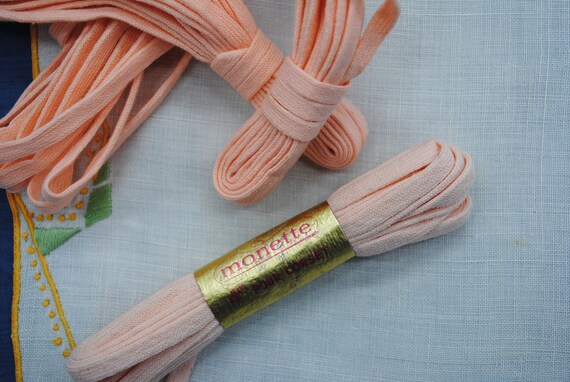 Fantastic vintage French peachy pink corset lace 4