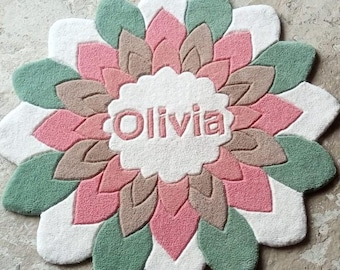 Gepersonaliseerde bloementapijt, pastelkleurige getufte wol kinderkamerdecor, aangepaste naam kinderkamerspeelkleed