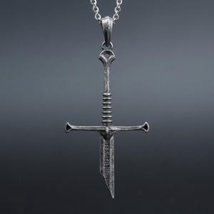 Collar con colgante de espada rúnica vikinga, joyería gótica medieval de plata de ley.