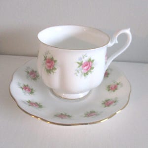 Vintage teacup and saucer set by Royal Albert, England, excellent condition