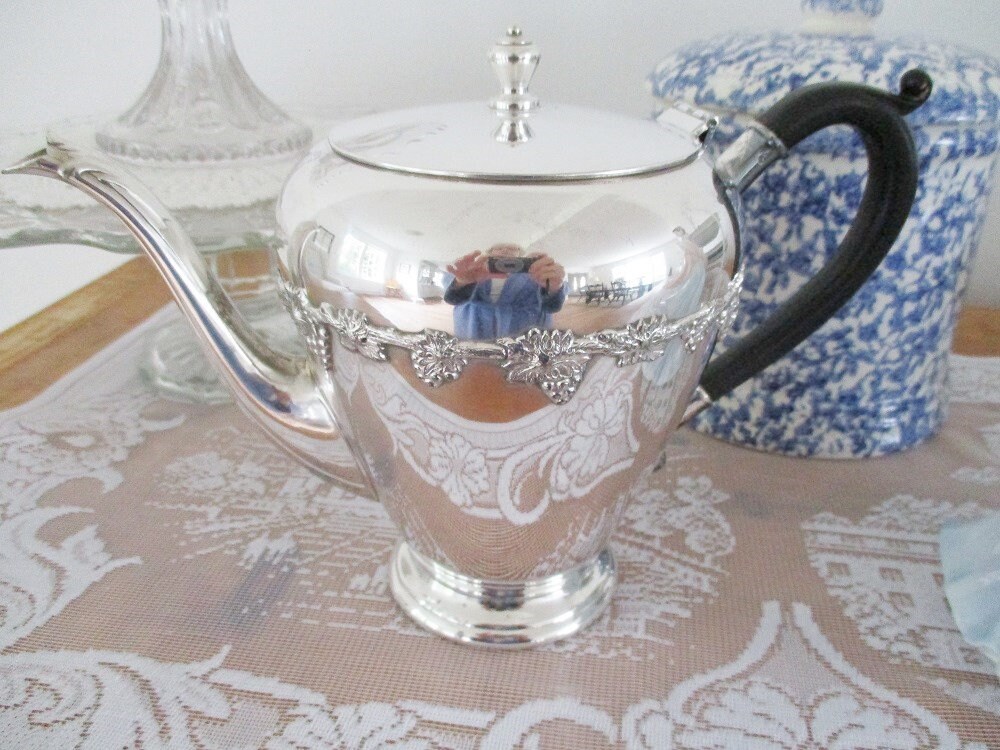 Wm. Rogers teapot silver plate Old English Reproduction tea Etsy