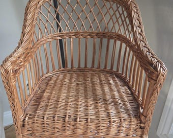 Child's wicker chair, good quality wicker, small chair, excellent condition