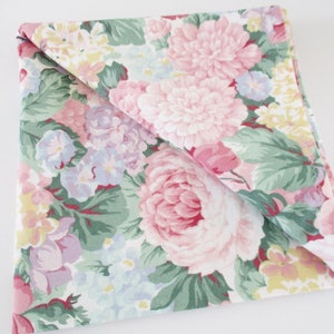 4 Cotton Napkins, Hemmed Edges, Vintage Fabric, Dinner Size, New Condition - Etsy