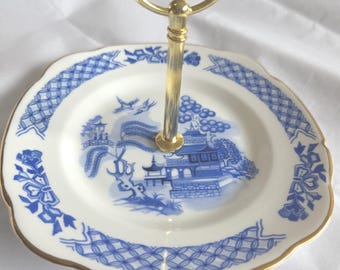 Bandeja individual pequeña con asa, modelo Willow de Duchess Bone China, Inglaterra, excelente estado.