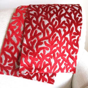 Red Velvet Flocked Table Runner: Autumn Decor, 80&quot; x 13&quot;