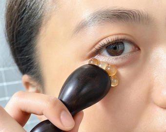 Purple Sandalwood Eye Massager Wand with Natural Horn Beads for Dark Circles Puffy Eyes Relief Gua Sha Face Lift Beauty Tool