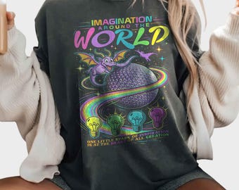 Komfortfarbe Mickey & Friends Disney Epcot Shirt, Epcot World Tour 2026, Disneyland Familienurlaub, Snacks trinken auf der ganzen Welt Shirt