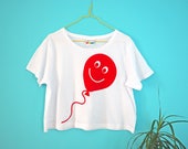 Rode ballon bijgesneden T-shirt Boxy Crop Top, leuke vet gewas Tee, grafische kunst Tshirt, gescreenprint T-shirt, Tshirt voor vrouwen, leuk meisje Tee