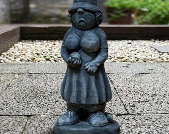 Concrete Funny Lady Statue Outdoor Whimsical Woman Sculpture Stone Garden Character Yard Accent Cement Humor Decoration Granny Figure