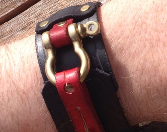 Handmade leather cuff. Free UK Delivery. Brass cuff, steampunk cuff, dual colour cuff