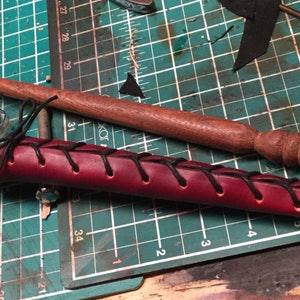 Handmade wand holster, full grain veg tan leather.  Free UK Delivery.