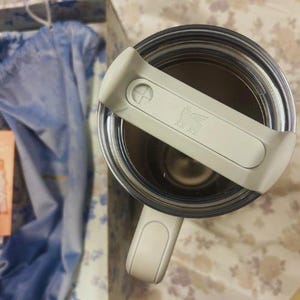 Stanley X LoveShackFancy 40oz Quencher Bild 6