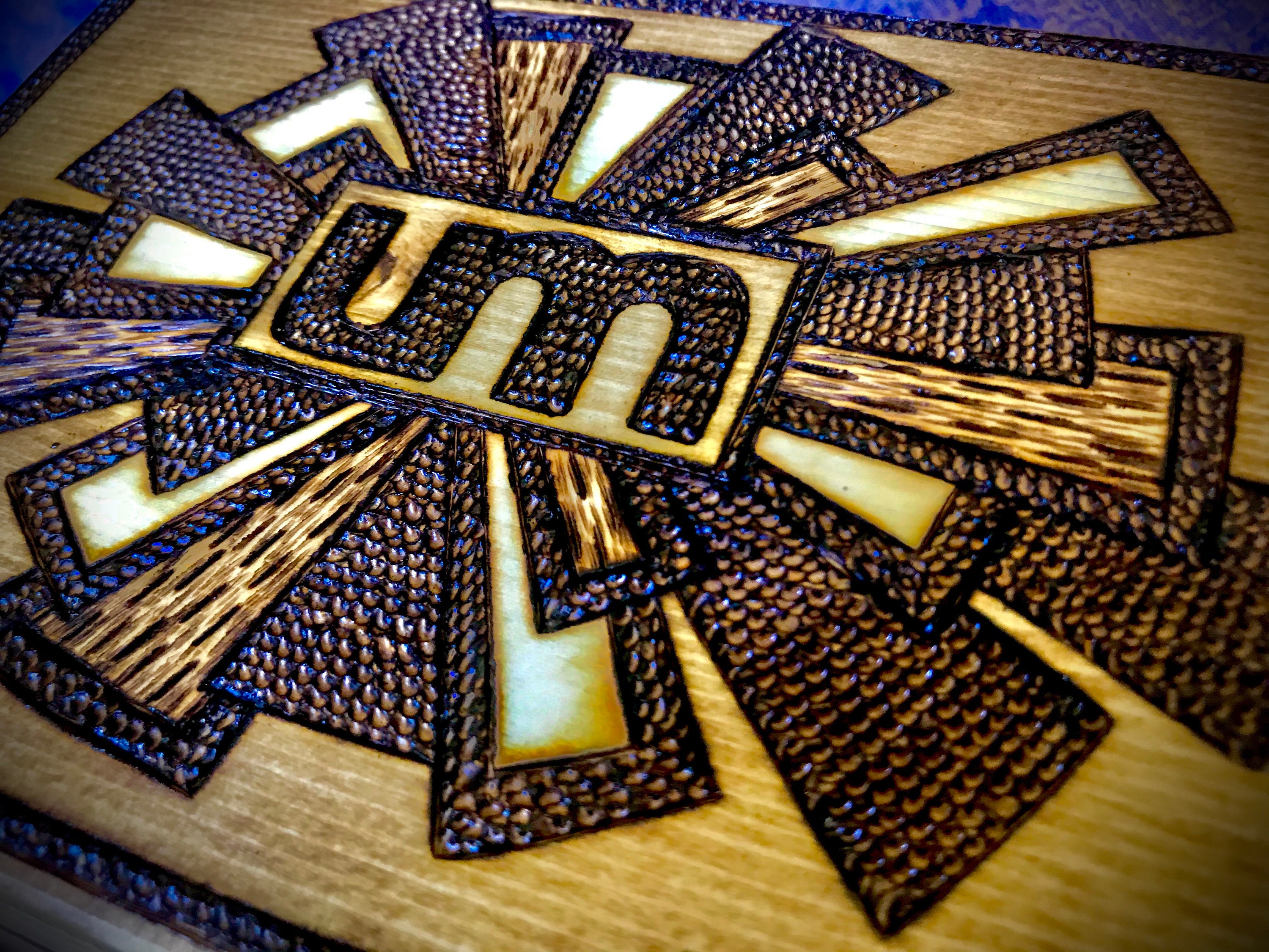 Caja de madera con leña a mano PERSONALIZADA | Etsy