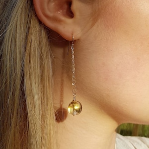 Gouden bol oorbellen | Handgemaakte lampwork-oorbellen van glas en goud