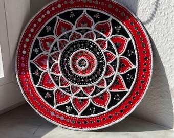 Lippan art wall hanging