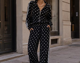 Luxus Polka Dot Viskose Trainingsanzug Set Damen | Italienisches Lounge Set mit weitem Bein | Reißverschlussjacke mit Futter | Schickes Reise-Outfit