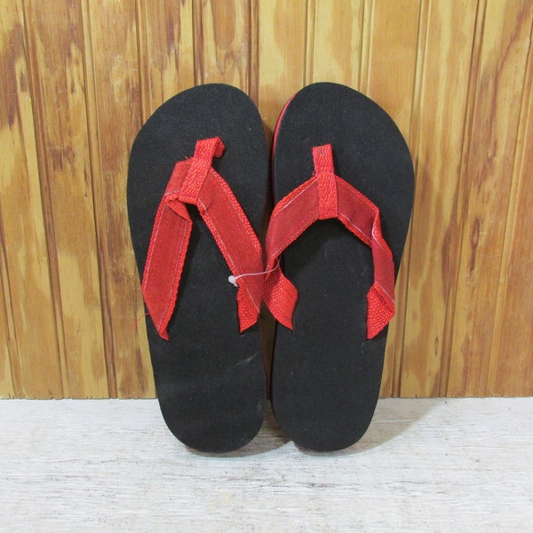 Vintage Red and Black Women's Foam Flip Flops- Size 10